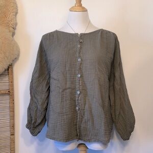 FILOSOFIA-Olive Green Puffy Sleeve Waffle Textured Tunic Blouse Top-Size Medium